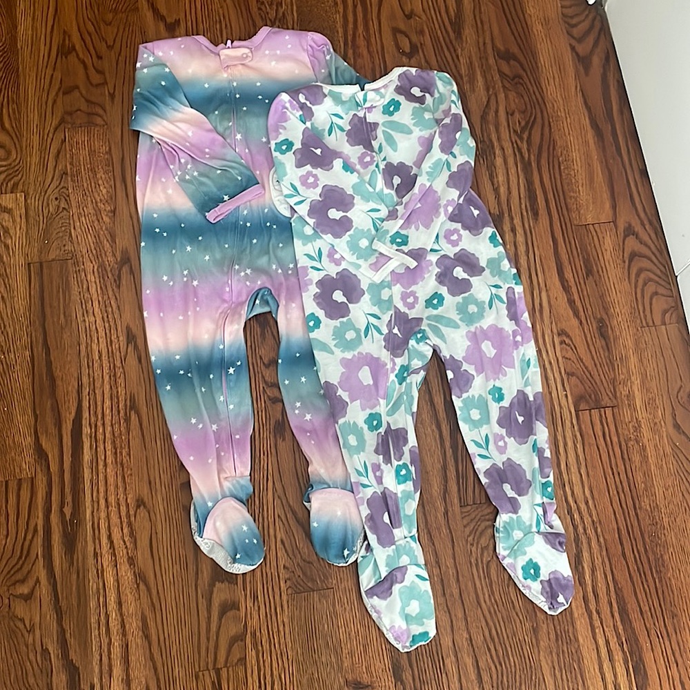 I’m selling two footed onesies.